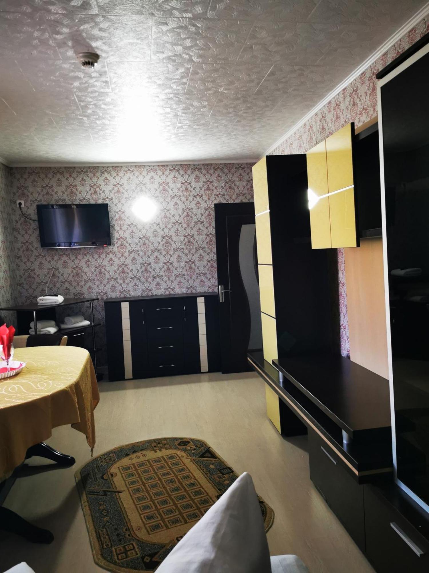 Hostel Casa Simescu II Caransebeş Zewnętrze zdjęcie