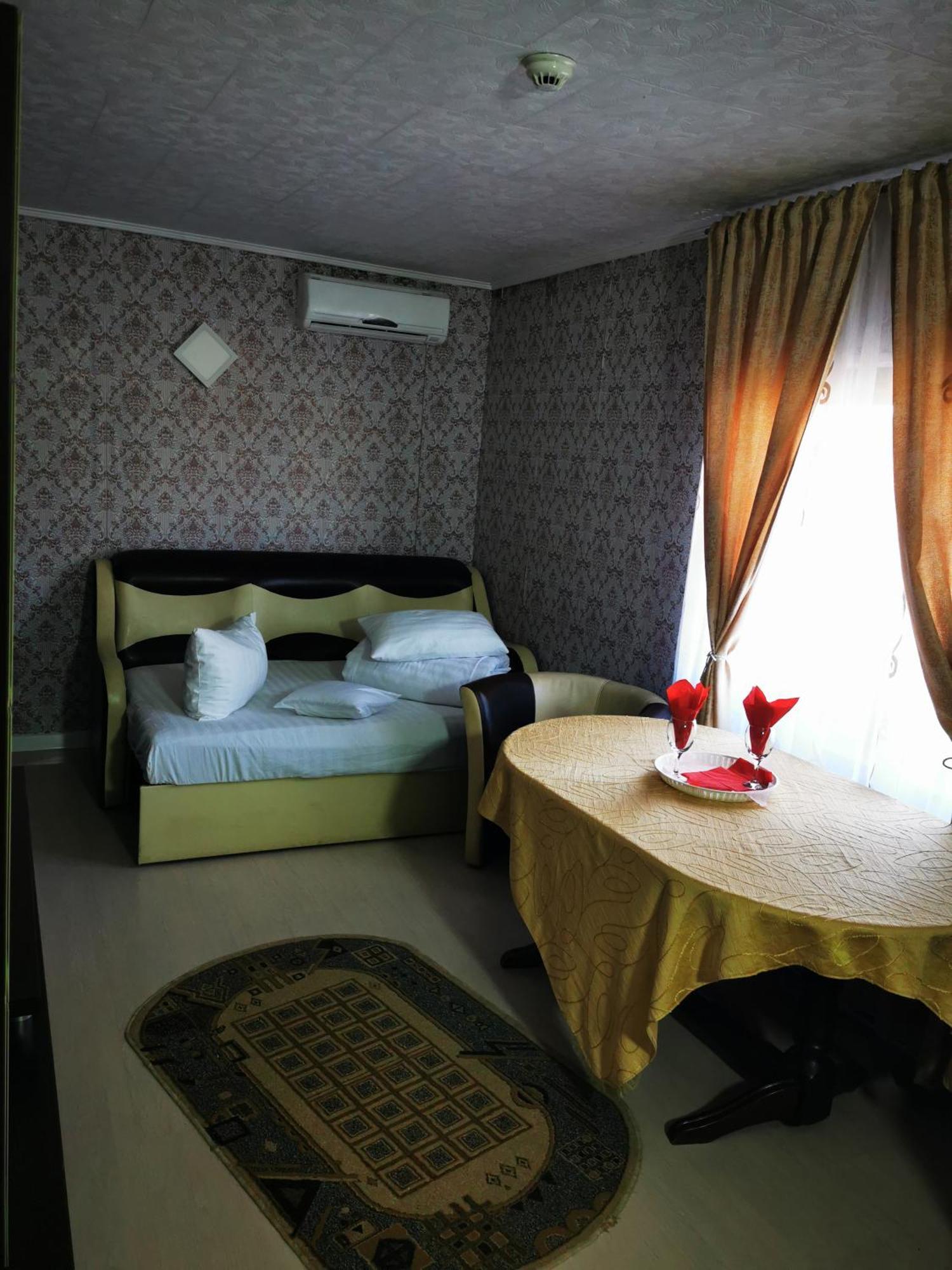 Hostel Casa Simescu II Caransebeş Zewnętrze zdjęcie